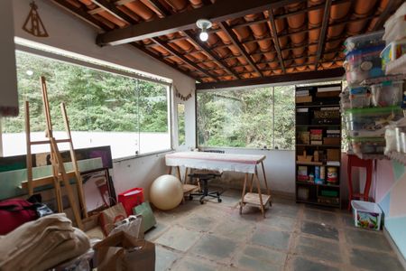 Casa de condomínio à venda com 417m², 4 quartos e 5 vagasQuarto de Serviço