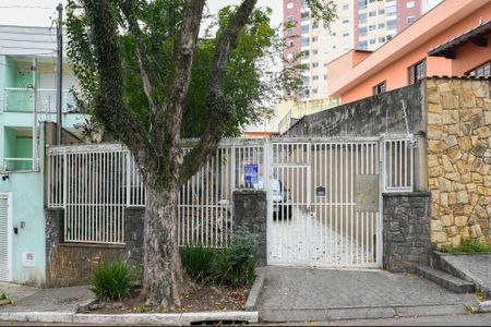 Casa para alugar com 200m², 3 quartos e 3 vagasFachada