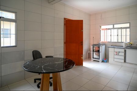 Casa para alugar com 200m², 3 quartos e 3 vagasCozinha