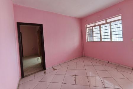 Casa à venda com 207m², 2 quartos e 2 vagasSala de TV