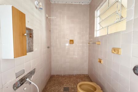 Casa à venda com 207m², 2 quartos e 2 vagasBanheiro Suíte