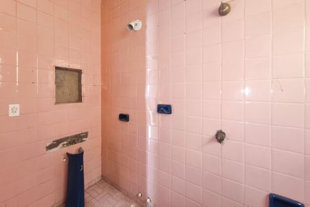 Casa à venda com 207m², 2 quartos e 2 vagasBanheiro Social