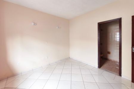 Casa à venda com 207m², 2 quartos e 2 vagasQuarto Suíte