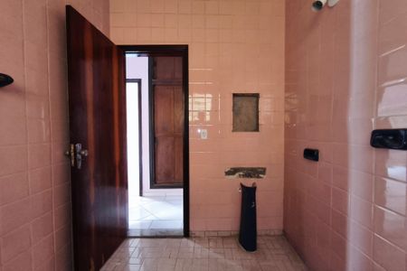 Casa à venda com 207m², 2 quartos e 2 vagasBanheiro Social