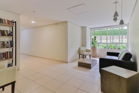 Apartamento à venda com 58m², 3 quartos e 1 vaga Apartamento à venda com 58m², 3 quartos e 1 vagaHall