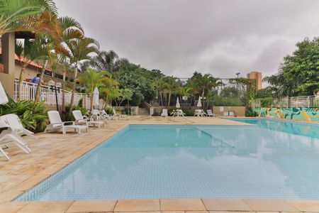 Apartamento à venda com 58m², 3 quartos e 1 vaga Apartamento à venda com 58m², 3 quartos e 1 vagaÁrea comum - Piscina