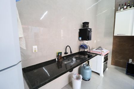 Casa para alugar com 150m², 2 quartos e 8 vagasCozinha