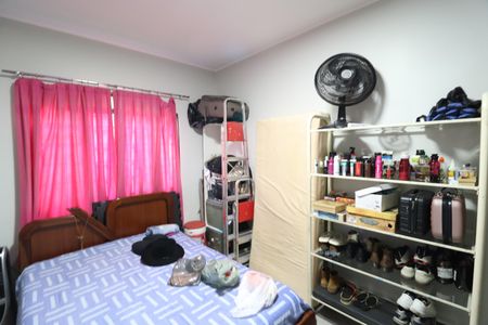 Casa para alugar com 150m², 2 quartos e 8 vagasQuarto 1