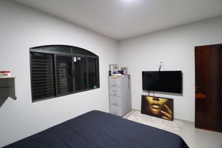 Casa para alugar com 150m², 2 quartos e 8 vagasQuarto 2
