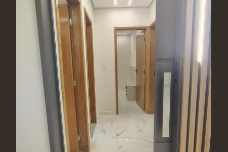 Corredor de apartamento à venda com 3 quartos, 75m² em Vila Curuçá, Santo André