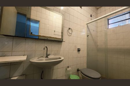 Casa à venda com 128m², 3 quartos e 2 vagasBanheiro da Suíte