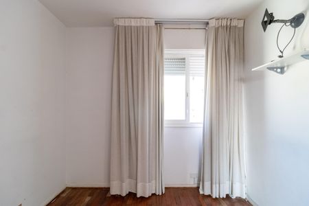 Apartamento à venda com 127m², 3 quartos e 3 vagas Apartamento à venda com 127m², 3 quartos e 3 vagasSuíte