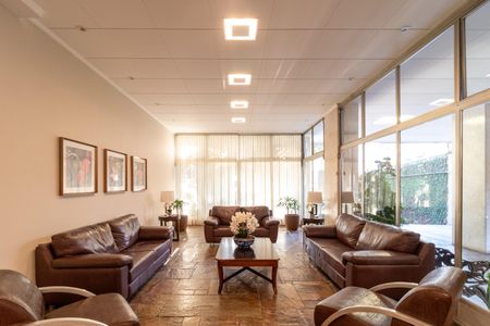 Apartamento à venda com 127m², 3 quartos e 3 vagas Apartamento à venda com 127m², 3 quartos e 3 vagasHall social