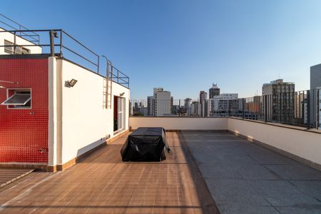Apartamento à venda com 127m², 3 quartos e 3 vagas Apartamento à venda com 127m², 3 quartos e 3 vagasÁrea comum - Terraço