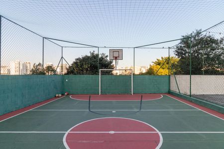 Apartamento à venda com 127m², 3 quartos e 3 vagas Apartamento à venda com 127m², 3 quartos e 3 vagasÁrea comum - Quadra Poliesportiva