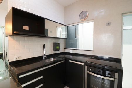 Casa de condomínio à venda com 55m², 2 quartos e 1 vagaSala/Cozinha