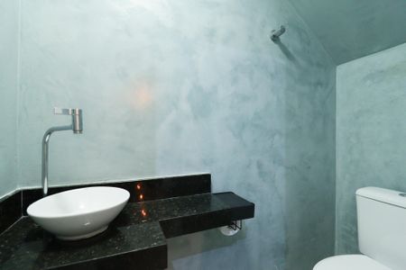 Casa de condomínio à venda com 55m², 2 quartos e 1 vagaLavabo