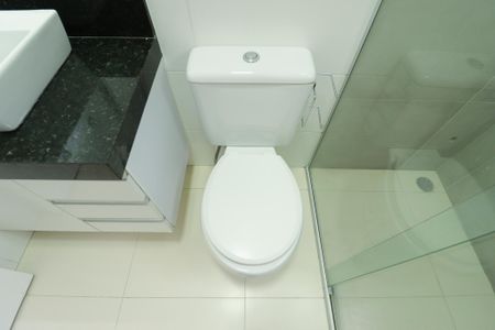 Casa de condomínio à venda com 55m², 2 quartos e 1 vagaBanheiro Social