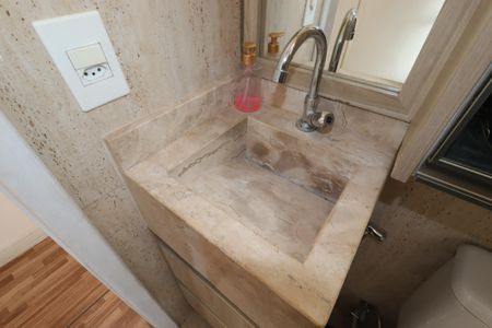 Apartamento à venda com 106m², 2 quartos e 2 vagasBanheiro Social - Pia