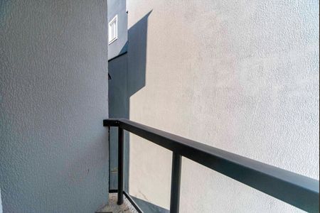 Apartamento à venda com 180m², 3 quartos e 3 vagas Apartamento à venda com 180m², 3 quartos e 3 vagasSacada do Quarto 2