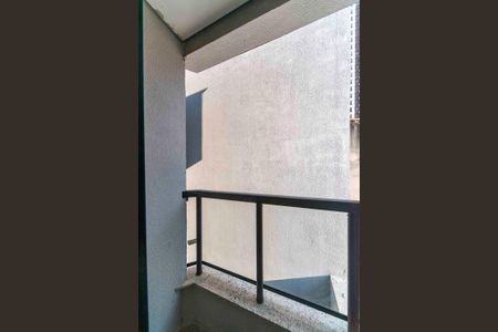 Apartamento à venda com 180m², 3 quartos e 3 vagas Apartamento à venda com 180m², 3 quartos e 3 vagasSacada do Quarto 2