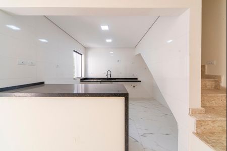 Apartamento à venda com 180m², 3 quartos e 3 vagas Apartamento à venda com 180m², 3 quartos e 3 vagasCozinha