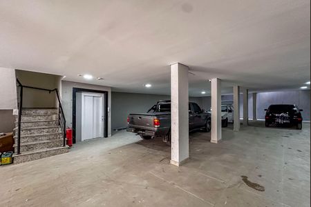 Apartamento à venda com 180m², 3 quartos e 3 vagas Apartamento à venda com 180m², 3 quartos e 3 vagasGaragem