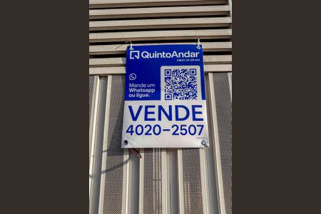 Apartamento à venda com 180m², 3 quartos e 3 vagas Apartamento à venda com 180m², 3 quartos e 3 vagasPlaca Instalada na Fachada