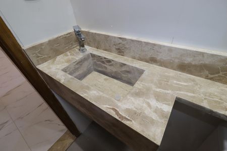 Apartamento à venda com 150m², 3 quartos e 3 vagasBanheiro Social - Pia