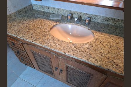 Apartamento à venda com 97m², 3 quartos e 1 vagaBanheiro do  Quarto 3