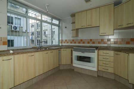 Apartamento para alugar com 247m², 2 quartos e 2 vagasCozinha