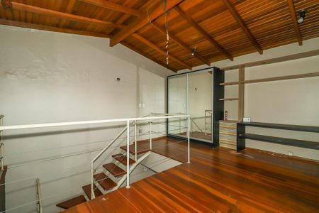 Apartamento para alugar com 247m², 2 quartos e 2 vagasSótão