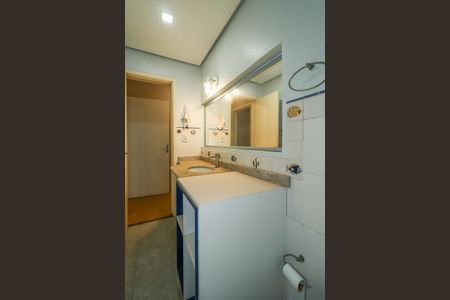 Apartamento para alugar com 247m², 2 quartos e 2 vagasBanheiro