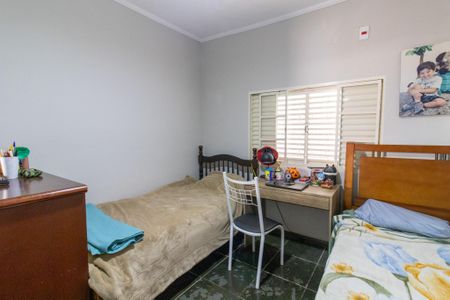 Casa à venda com 357m², 3 quartos e 3 vagas Casa à venda com 357m², 3 quartos e 3 vagasQuarto 3