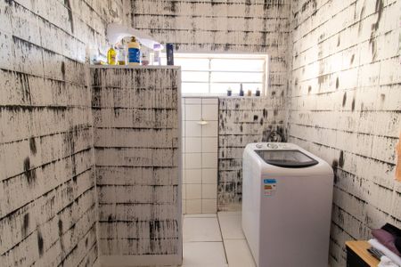 Casa à venda com 357m², 3 quartos e 3 vagas Casa à venda com 357m², 3 quartos e 3 vagasBanheiro 2