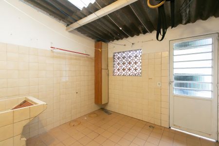 Casa para alugar com 60m², 2 quartos e sem vagaÁrea de Serviço 