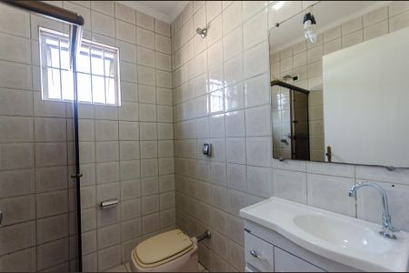 Casa à venda com 200m², 3 quartos e 1 vagaBanheiro 1