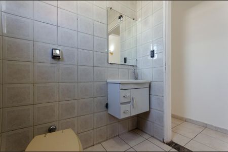 Casa à venda com 200m², 3 quartos e 1 vagaBanheiro 1