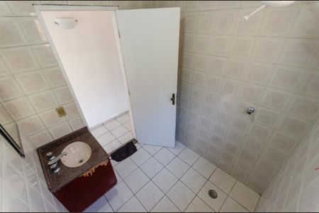 Casa à venda com 200m², 3 quartos e 1 vagaBanheiro 2