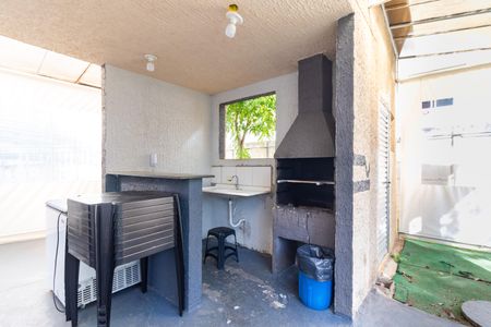 Apartamento para alugar com 39m², 2 quartos e 1 vagaÁrea comum - Churrasqueira