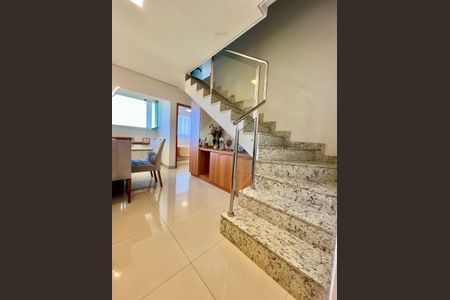 Apartamento à venda com 140m², 3 quartos e 1 vagaSala