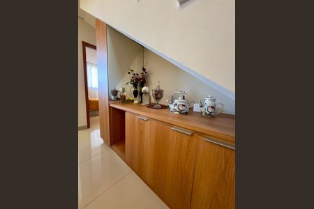 Sala de apartamento à venda com 3 quartos, 140m² em Rio Branco, Belo Horizonte