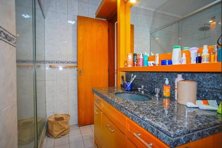 Apartamento à venda com 257m², 3 quartos e 2 vagasBanheiro da Suíte