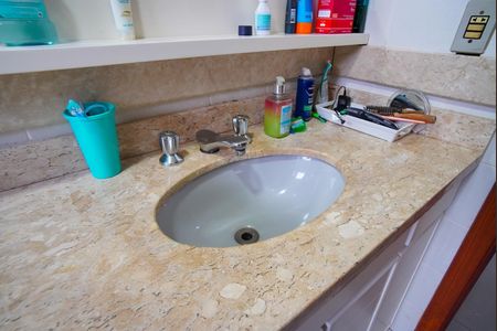 Apartamento à venda com 257m², 3 quartos e 2 vagasBanheiro Corredor