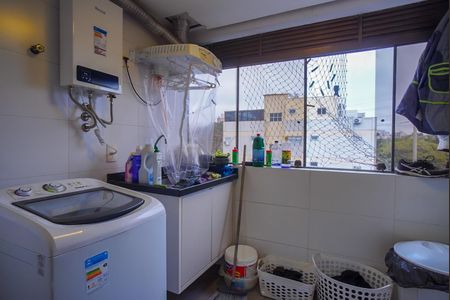 Apartamento à venda com 257m², 3 quartos e 2 vagasCozinha e Área de Serviço