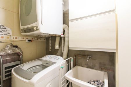 Casa à venda com 160m², 4 quartos e 2 vagas Casa à venda com 160m², 4 quartos e 2 vagasÁrea de Serviço