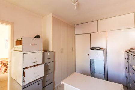 Casa à venda com 160m², 4 quartos e 2 vagas Casa à venda com 160m², 4 quartos e 2 vagasQuarto 2