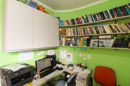 Casa à venda com 160m², 4 quartos e 2 vagas Casa à venda com 160m², 4 quartos e 2 vagasQuarto 1