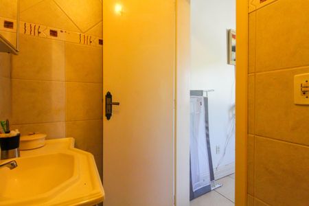 Casa à venda com 160m², 4 quartos e 2 vagas Casa à venda com 160m², 4 quartos e 2 vagasBanheiro da Suíte 1