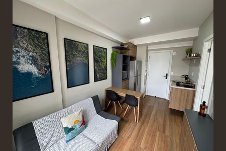 Sala/Cozinha de kitnet/studio à venda com 1 quarto, 27m² em Vila Nova Conceição, São Paulo